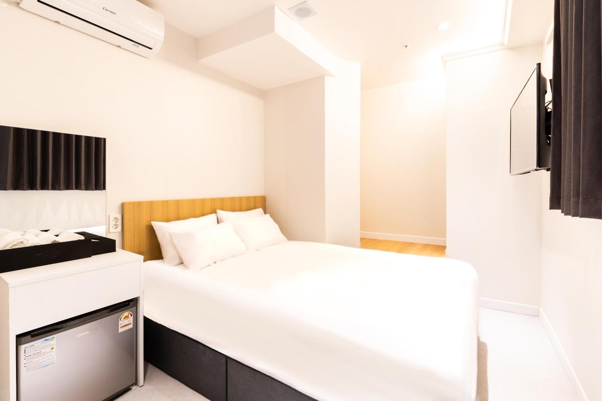 U Stay Myeongdong Seoul Bagian luar foto